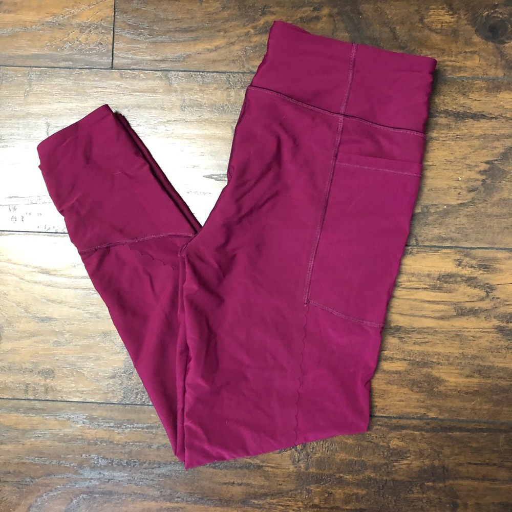 Victoria’s Secret Total Knock Out Tight- short